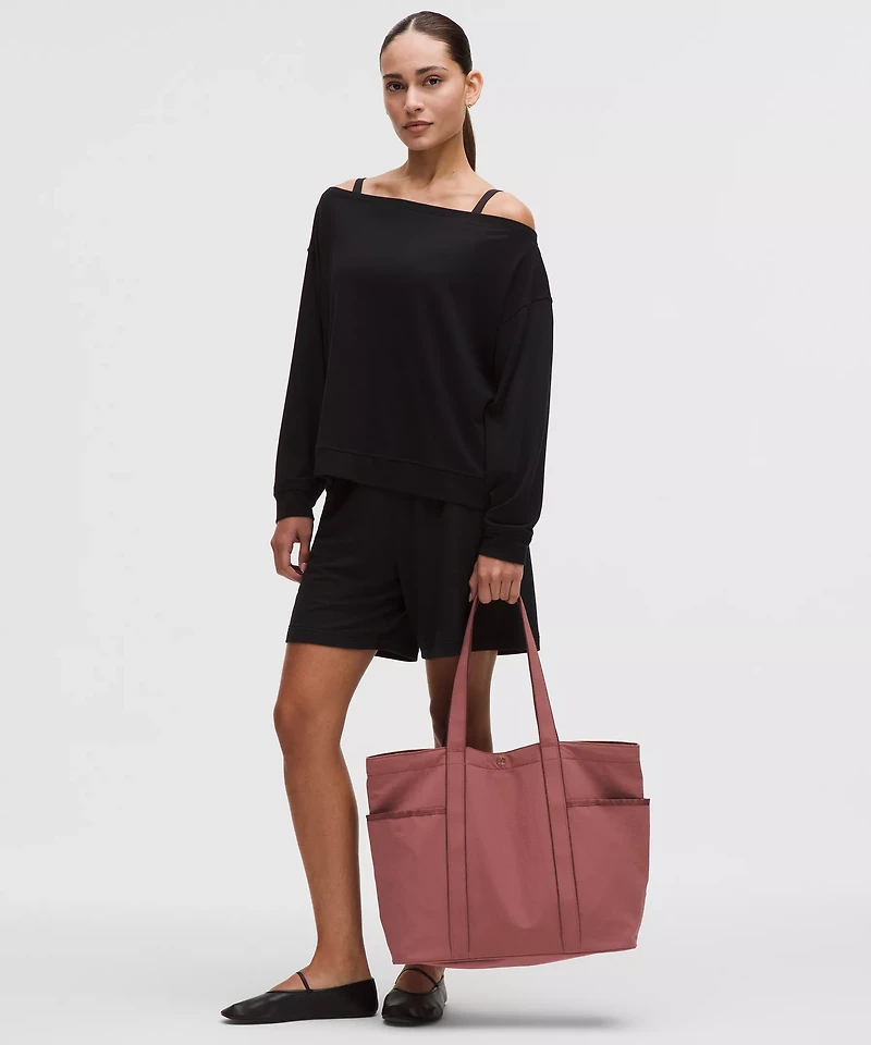 Daily Multi-Pocket Tote Bag 20L