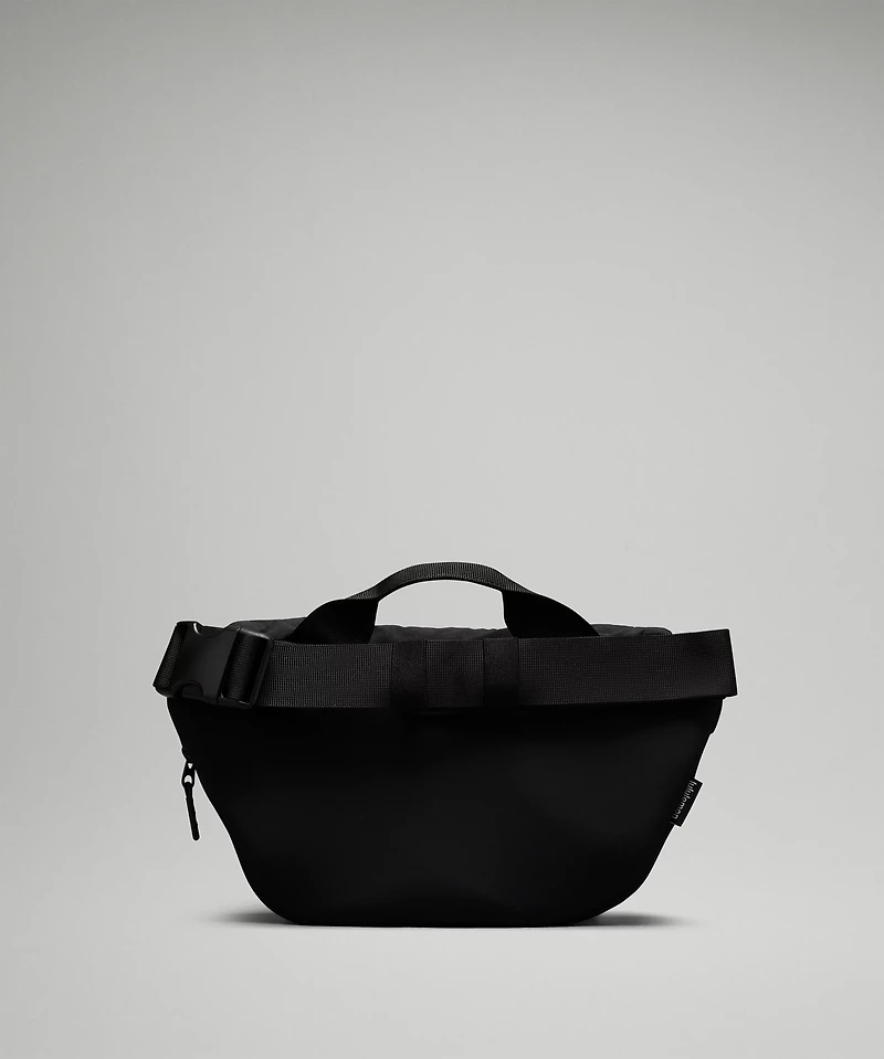 Curved Crossbody Bag 3L | Men's Bags,Purses,Wallets