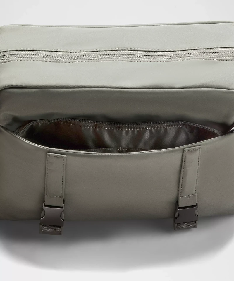 Wunderlust Messenger Bag 6.5L | Men's Bags,Purses,Wallets