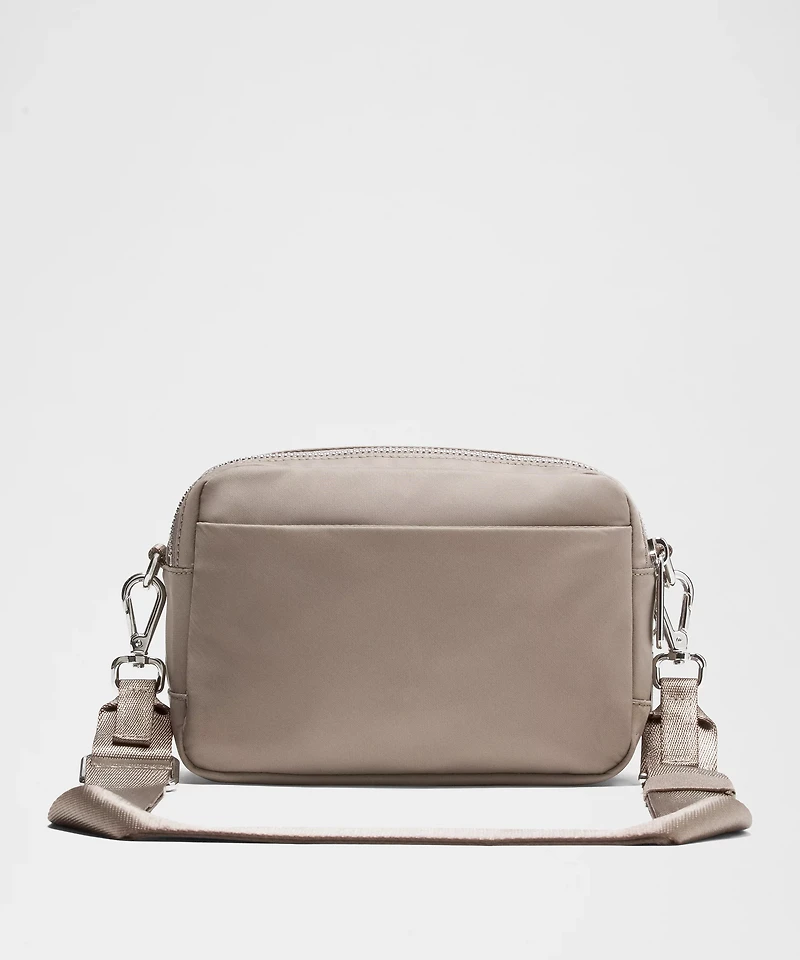 Everywhere Crossbody Bag 2L *Metal Hardware | Men's Bags,Purses,Wallets