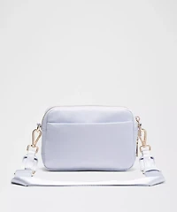 Everywhere Crossbody Bag 2L *Metal Hardware