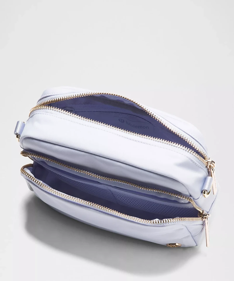 Everywhere Crossbody Bag 2L *Metal Hardware