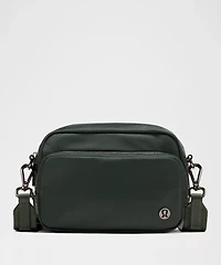 Everywhere Crossbody Bag 2L *Metal Hardware