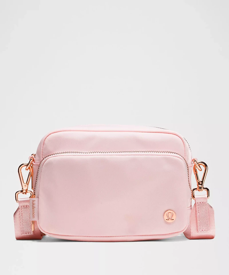 Everywhere Crossbody Bag 2L *Metal Hardware