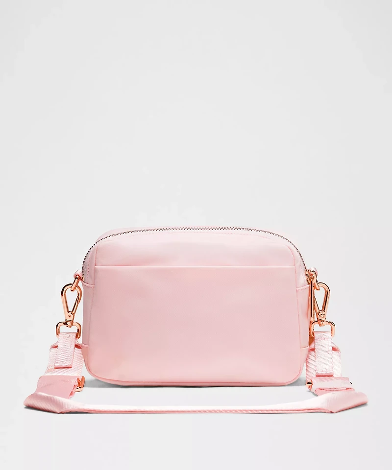 Everywhere Crossbody Bag 2L *Metal Hardware
