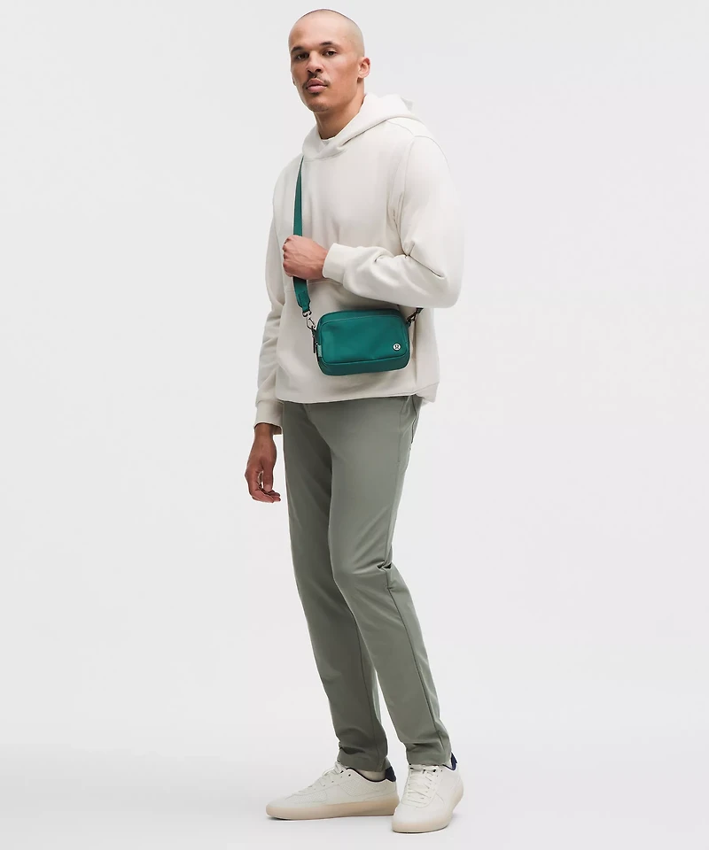 Everywhere Crossbody Bag 2L *Metal Hardware