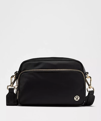 Everywhere Crossbody Bag 2L *Metal Hardware