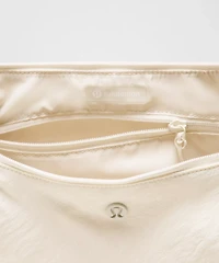 Slouchy Sling Bag 6L