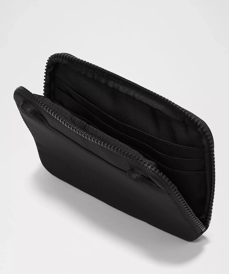 Multi-Pocket Tote Bag 19.5L