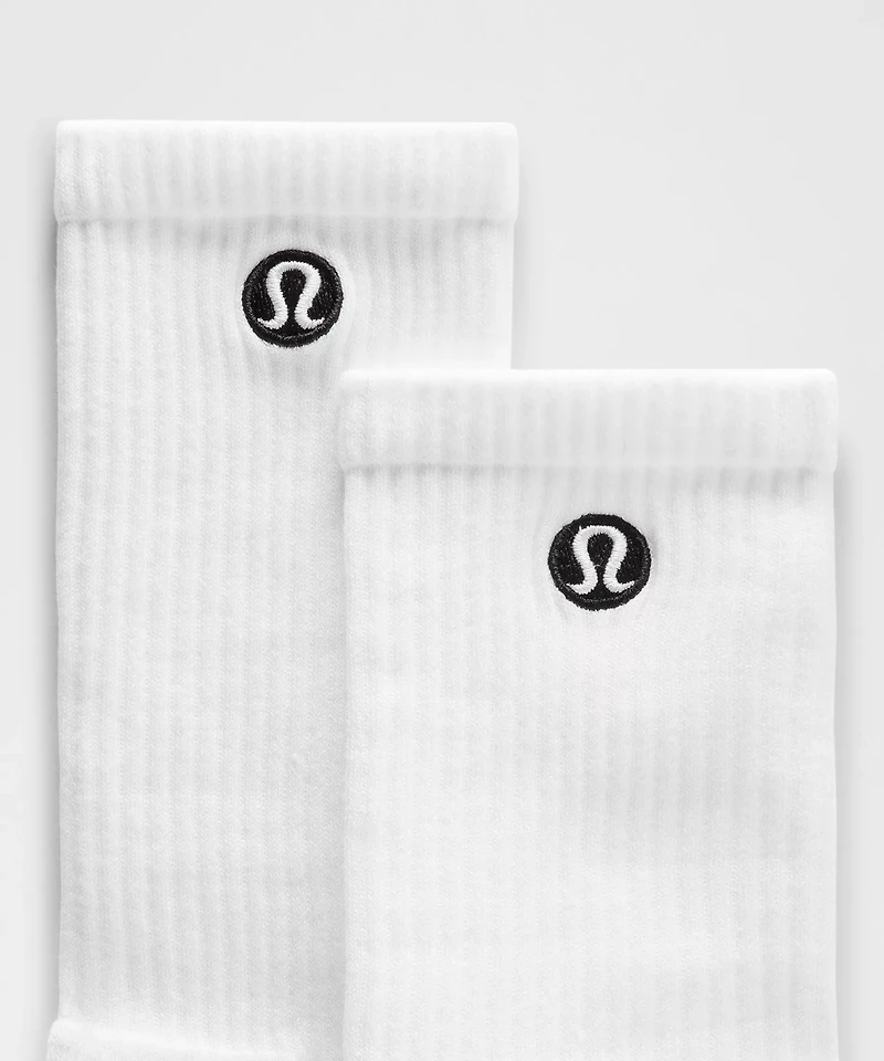 Unisex Daily Essential Crew Socks