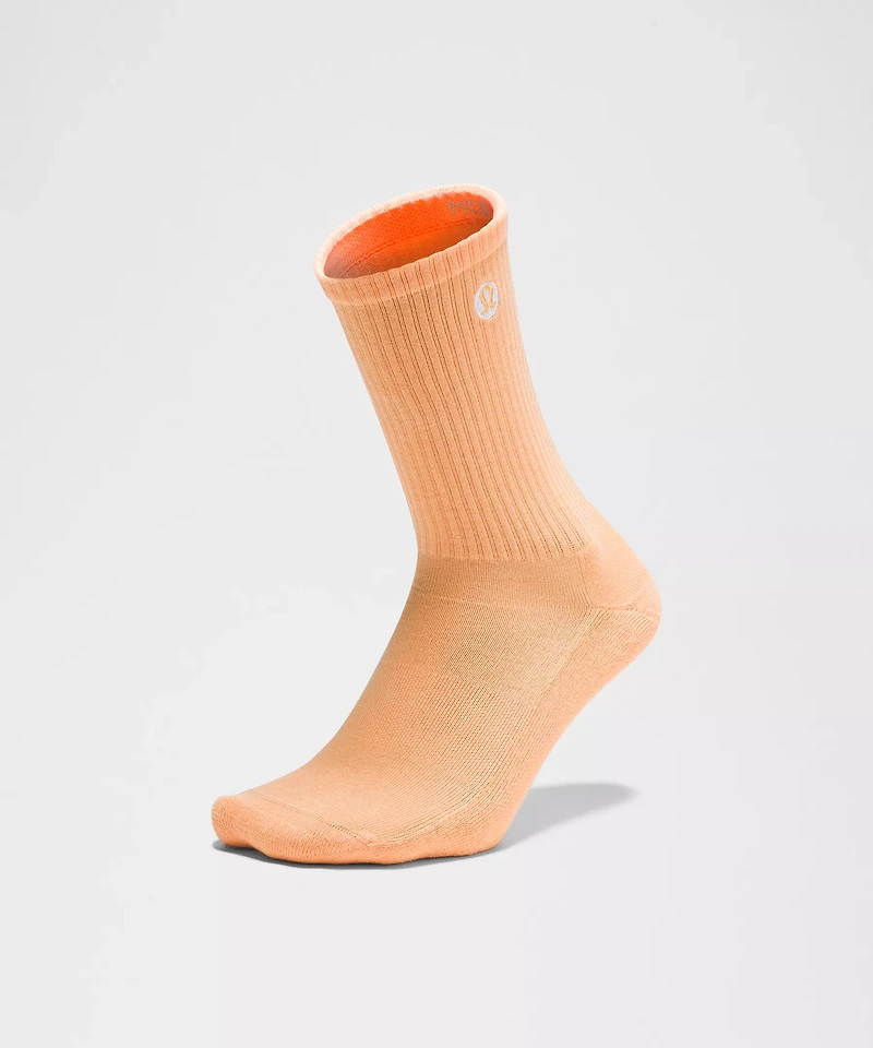 Unisex Daily Essential Crew Socks | Men's