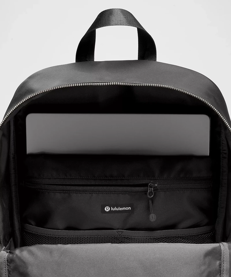 Everywhere Backpack 22L *Metal Hardware
