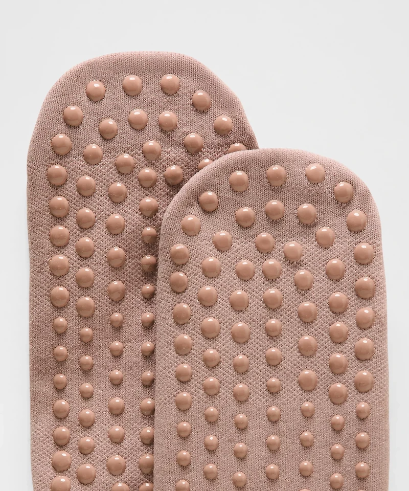 Unisex Find Your Balance Grip Crew Socks