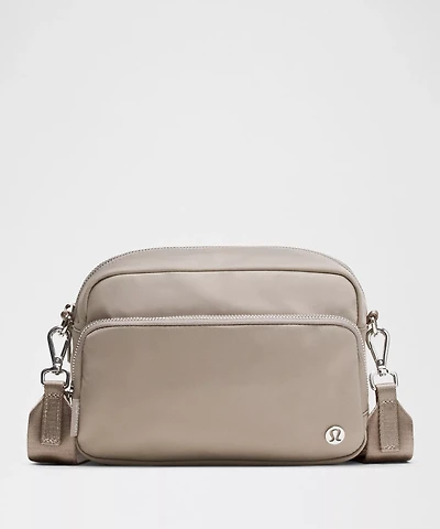 Everywhere Crossbody Bag Large 3L *Metal Hardware