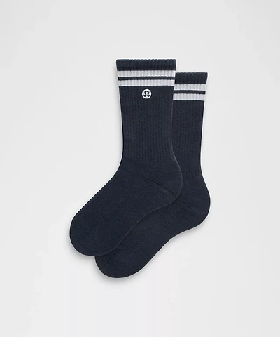 Unisex Daily Essential Crew Socks *Stripe