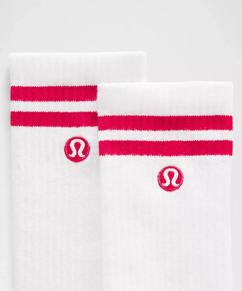 Unisex Daily Essential Crew Socks *Stripe