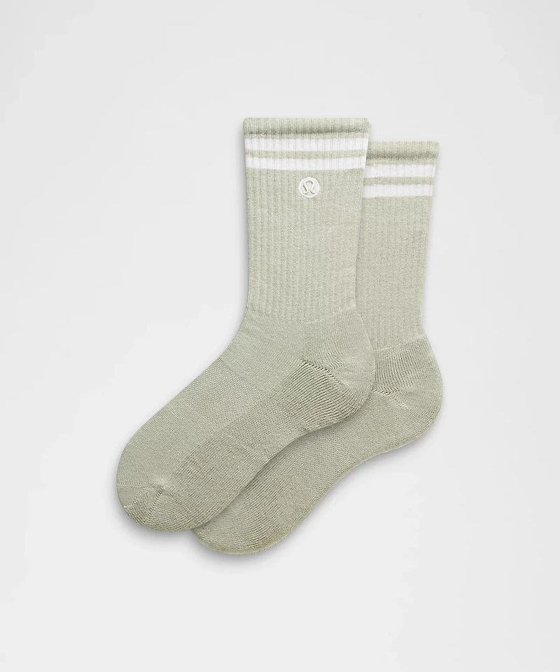 Unisex Daily Essential Crew Socks *Stripe