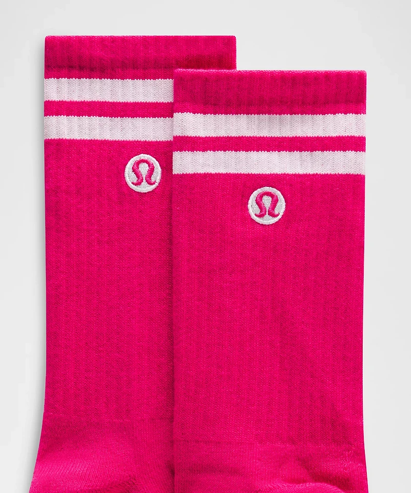 Unisex Daily Essential Crew Socks *Stripe