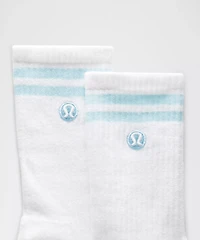 Unisex Daily Essential Crew Socks *Stripe