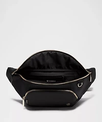 Everywhere Belt Bag Extra Large 4L *Metal