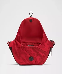 Team Canada Curved Crossbody Bag 3L *COC Logo