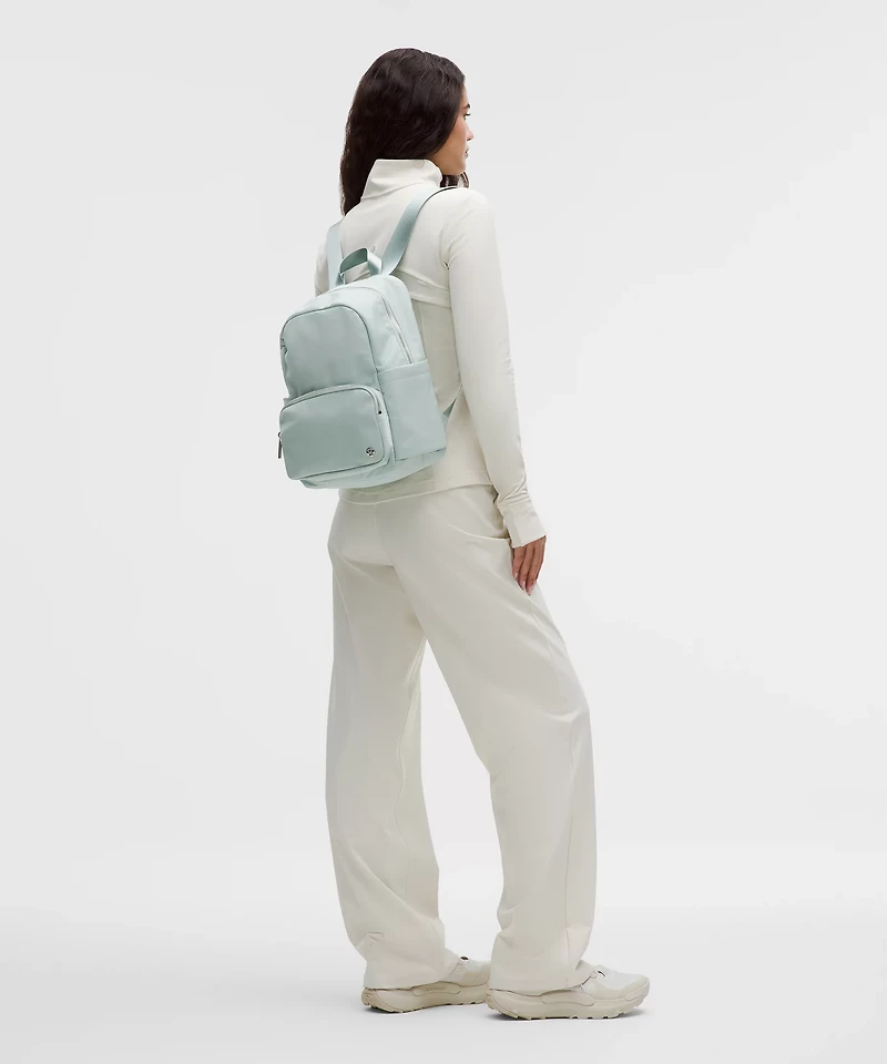 Everywhere Backpack Small 11.5L *Metal Hardware