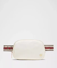 Everywhere Belt Bag 1L *Striped Wordmark