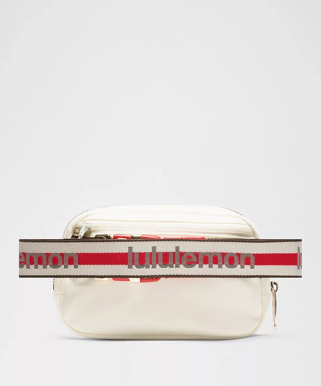 lululemon everywhere belt bag - red white black Crossbody 1L Lululemon Everywhere Belt Bag *1L
