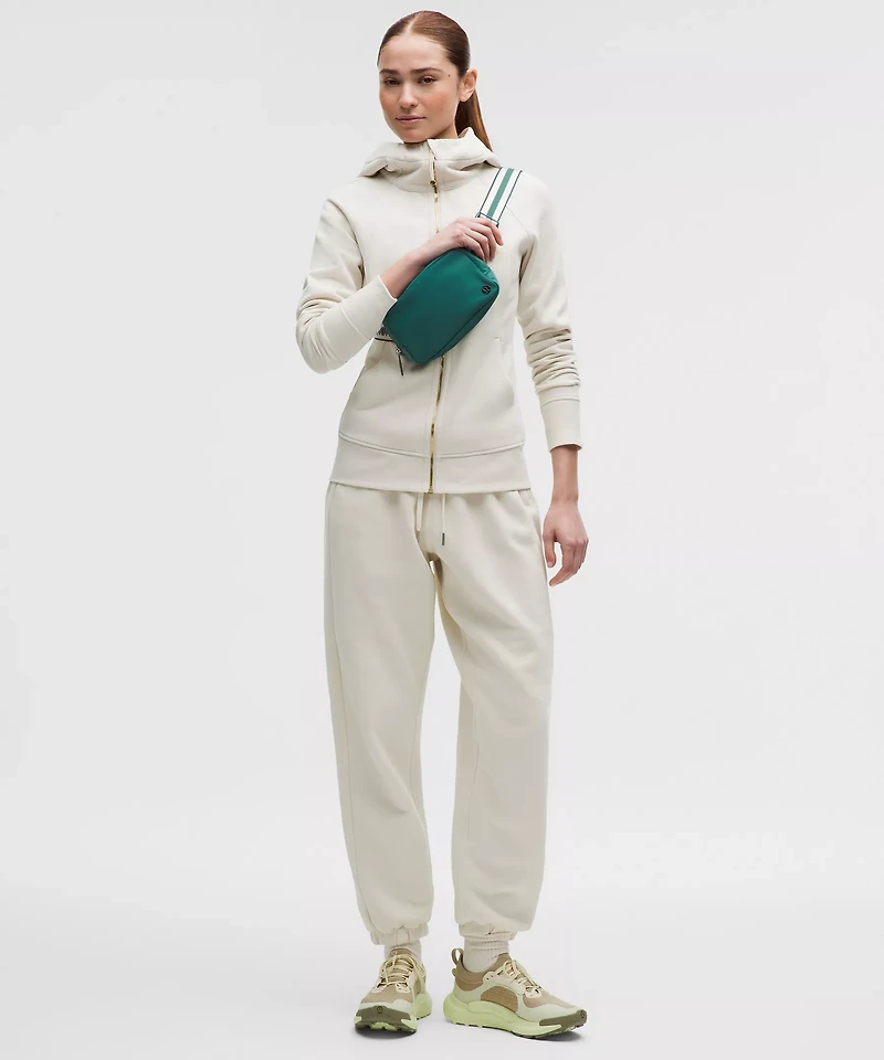 Everywhere Belt Bag 1L *Striped Wordmark