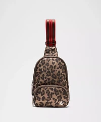 Everywhere Small Sling Bag 2L *Leopard