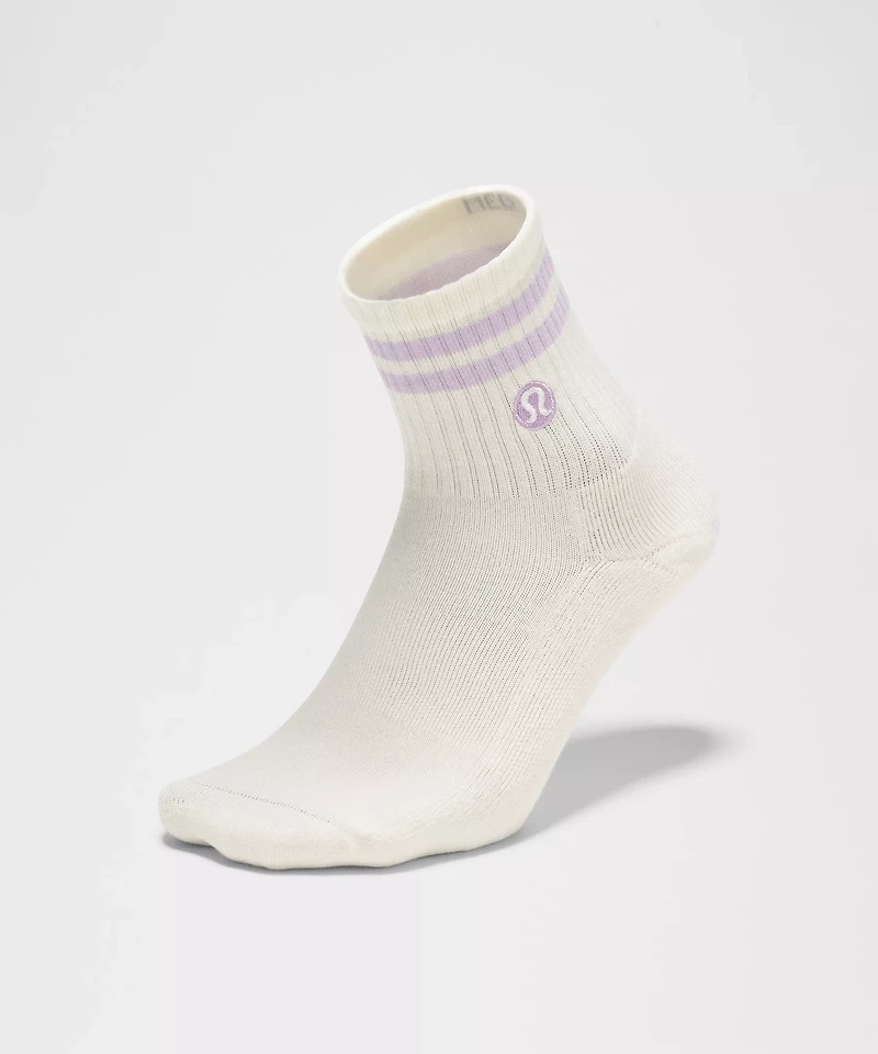 Unisex Daily Essential Quarter Socks *Stripe