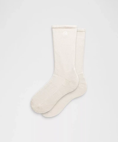 Unisex Daily Essential Crew Socks