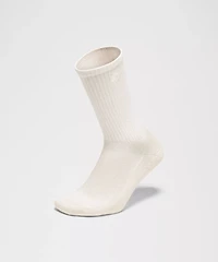 Unisex Daily Essential Crew Socks