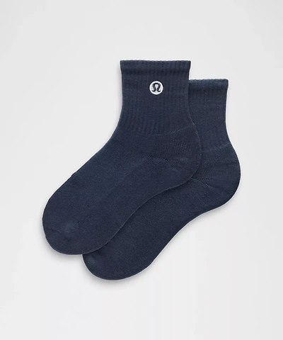 Unisex Daily Essential Quarter Socks