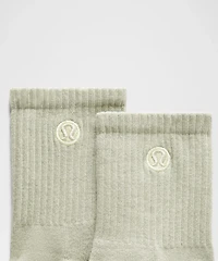 Unisex Daily Essential Quarter Socks