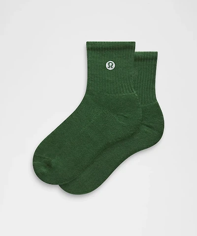 Unisex Daily Essential Quarter Socks