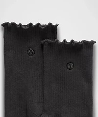 Unisex Lettuce Edge Quarter Socks