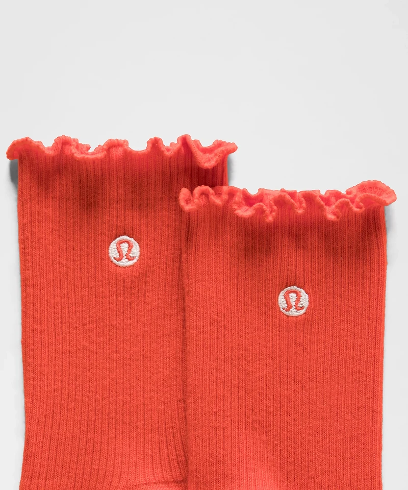 Unisex Lettuce Edge Quarter Socks