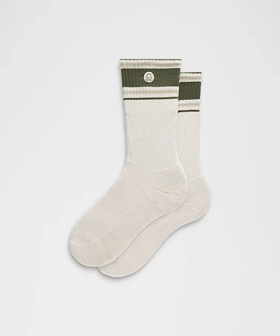 Unisex Daily Essential Crew Socks *Retro Stripe