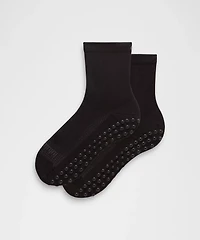 Unisex Find Your Balance Grip Quarter Socks
