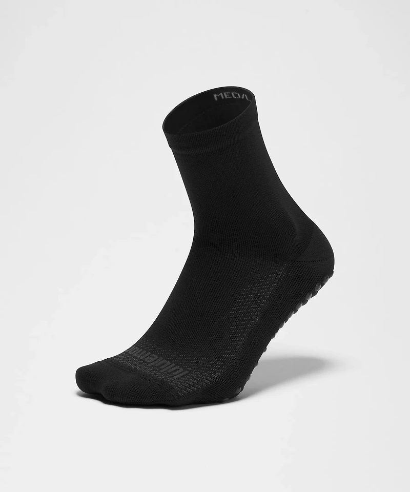 Unisex Find Your Balance Grip Quarter Socks
