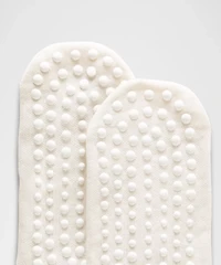 Unisex Find Your Balance Grip Quarter Socks