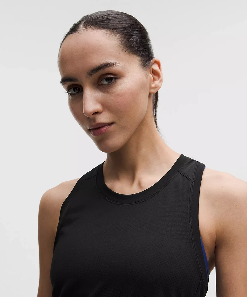 Fast and Free Singlet *Perforated Stripe