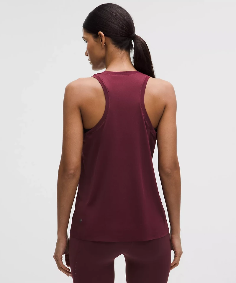 Fast and Free Singlet *Perforated Stripe