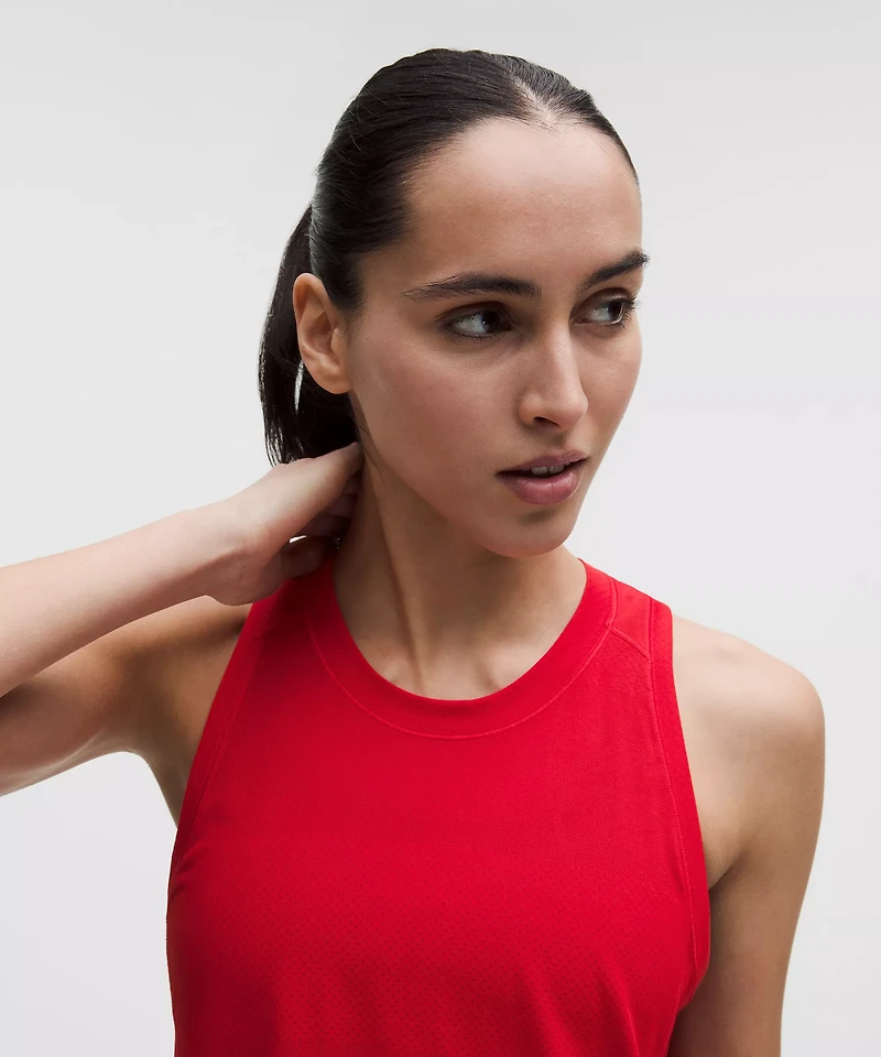 Fast and Free Singlet *Perforated Stripe