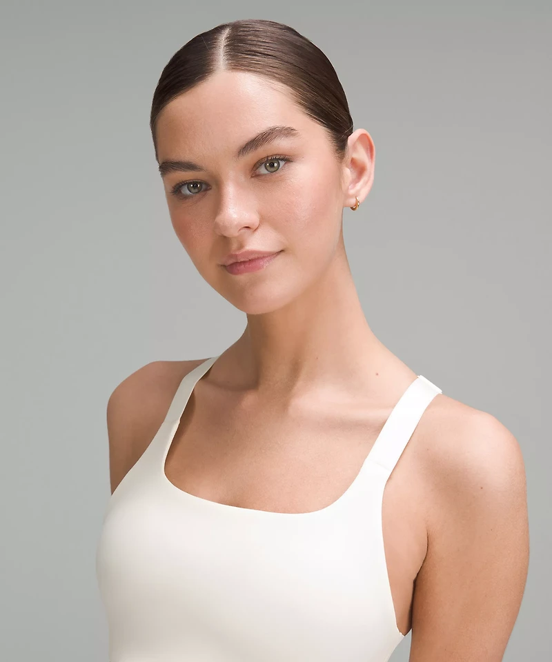 Ultralu Square-Neck Workout Bra *Medium Support, B/C Cup