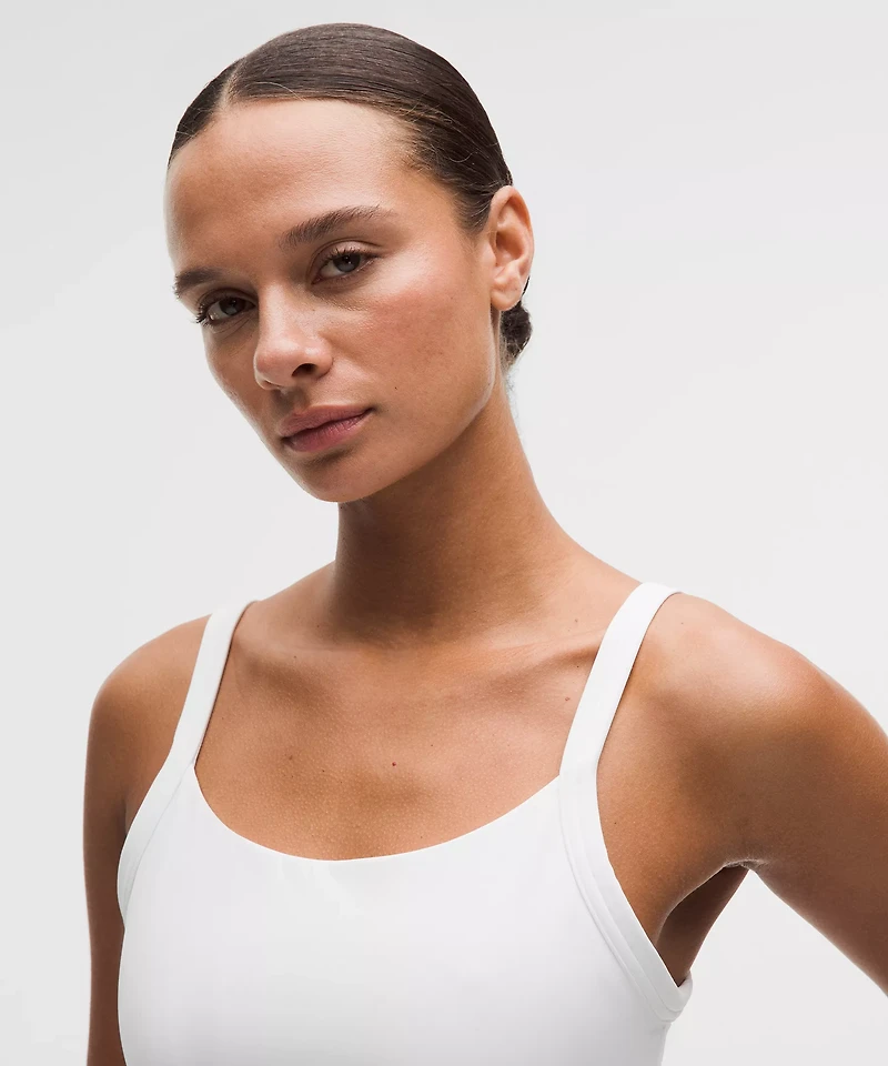 Straight-Strap Sports Bra *Light Support, B/C Cup