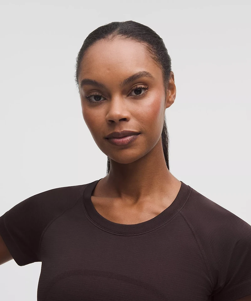 Swiftly Tech Short-Sleeve Shirt 2.0 *Hip Length