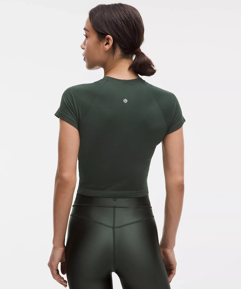 Swiftly Tech Cropped Short-Sleeve Shirt 2.0