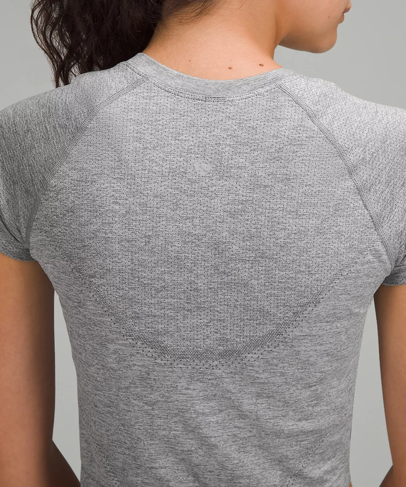 Swiftly Tech Cropped Short-Sleeve Shirt 2.0 | Women's Short Sleeve Shirts & Tee's